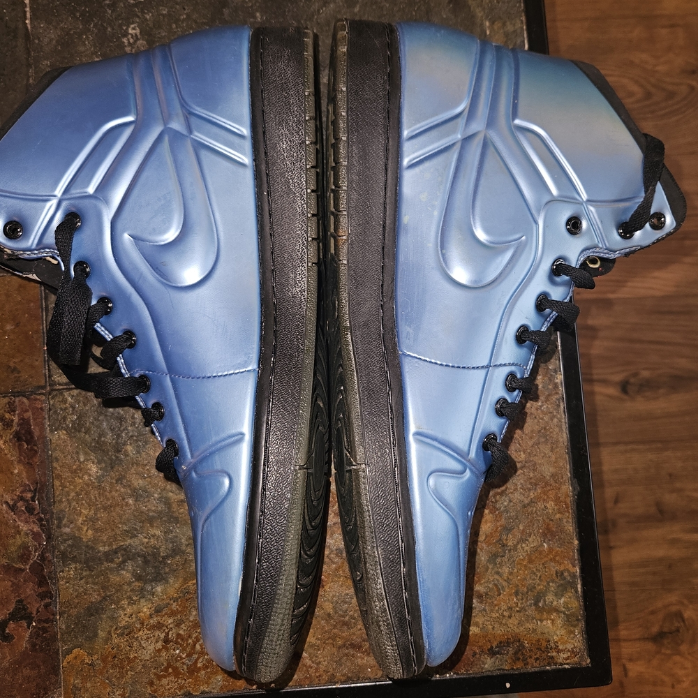 Men's Blue Basketball Shoes - Picture 2 of 8